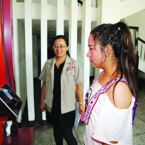 為加強(qiáng)公司機(jī)關(guān)基礎(chǔ)管理，公司機(jī)關(guān)自本月1日起實行考勤刷臉管理制度